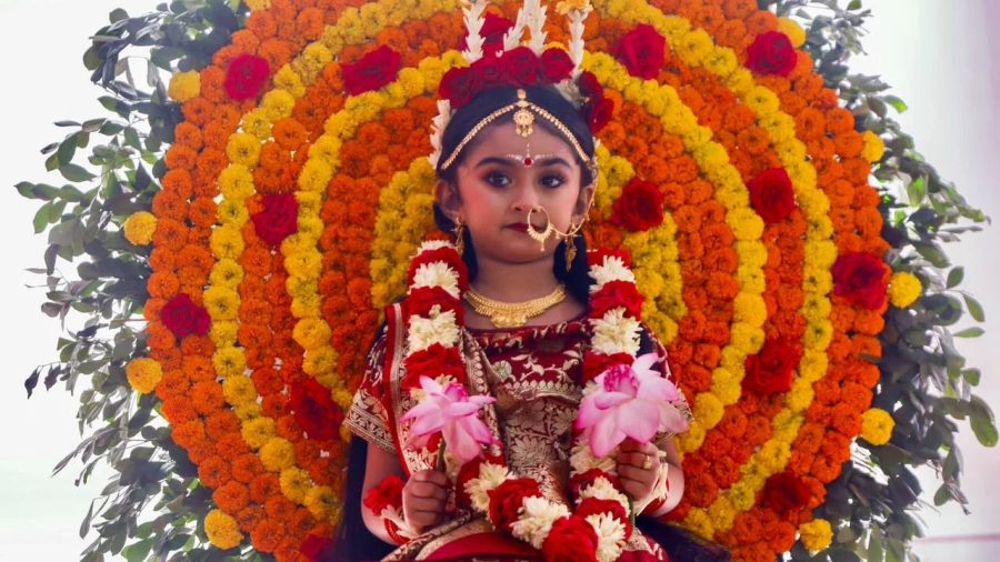 Hindus offer prayers on Maha Ashtami, observe Kumari Puja