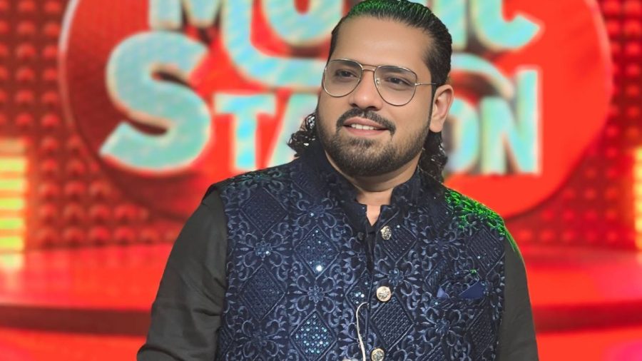 Sahriar Rafat lends voice to three duets in ‘Sneher Bondhon’