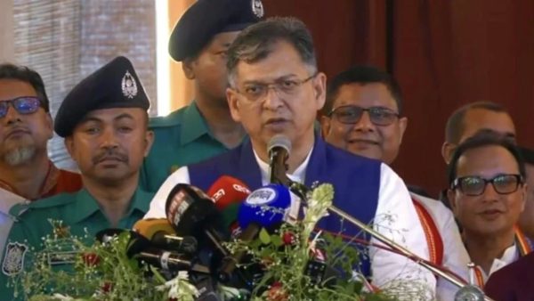 No religious community should be considered a political vote bank: Salahuddin