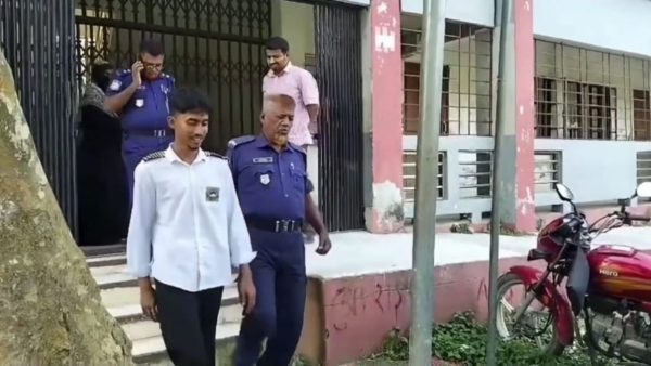 Schoolboy detained in Pabna for celebrating Hasina’s birthday