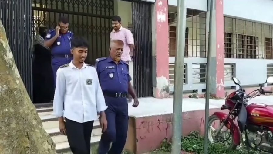 Schoolboy detained in Pabna for celebrating Hasina’s birthday