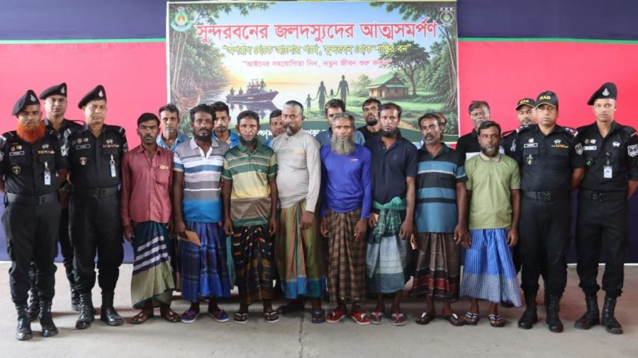 15 robbers surrender as SRB intensifies Sundarbans operations