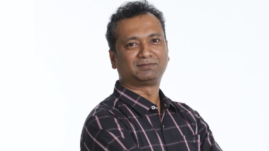 What is behind Tanim Noor’s ‘Mojnu Enterprise’ door?