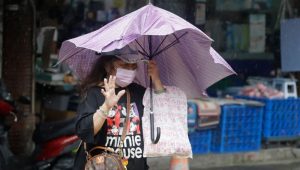Typhoon Champi kills one, injures 527 in Taiwan