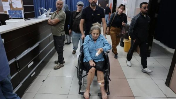 US photojournalist attacked while covering West Bank violence