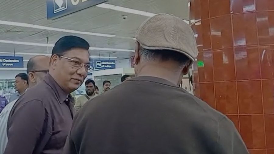 Aviation Minister inspects Dhaka airport in surprise visit
