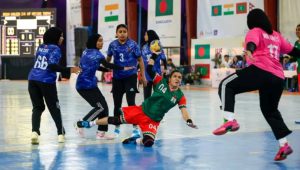 Bangladesh to face India in IHF final beating Maldives
