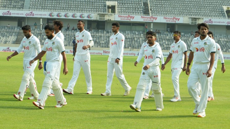 Seales strikes as Bangladesh lose Tanzid in first hour