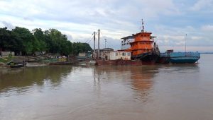Pabna-Rajbari Padma crossing route leaves commuters struggling