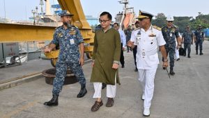 Commerce Minister visits CDDL to boost maritime capabilities
