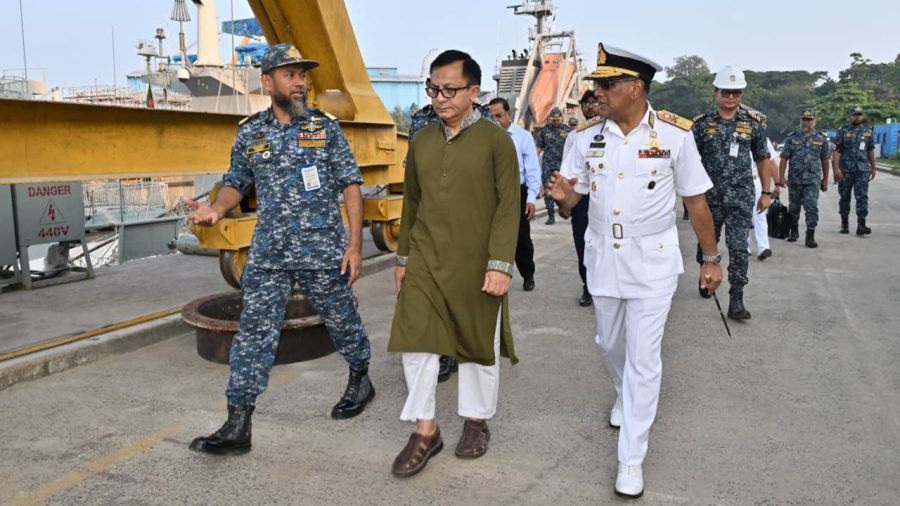 Commerce Minister visits CDDL to boost maritime capabilities