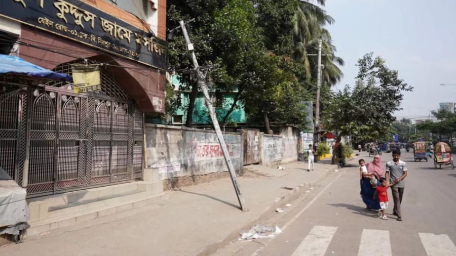A different Mirpur-10 as footpaths stay clear