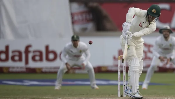 Australia lose four wickets but extend lead on day four