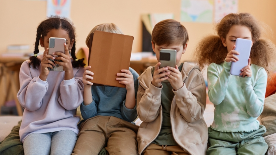 How excessive smartphone use is endangering our children’s lives