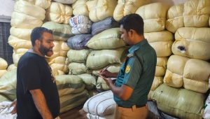 102 sacks of smuggled Indian cloth seized in Old Dhaka