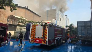 19 firefighting units battle blaze at Tongi factory