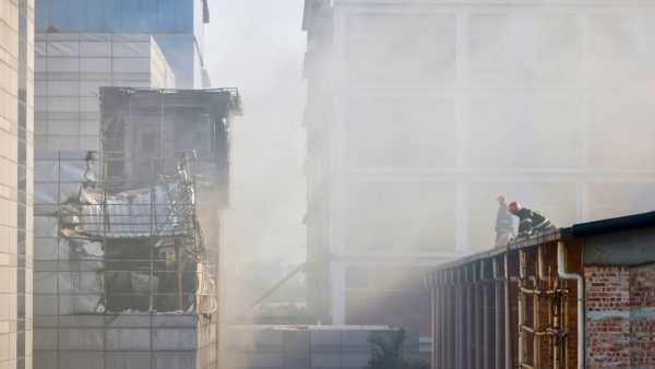 Hundreds flee as Tongi pharmaceutical fire spreads toxic smoke